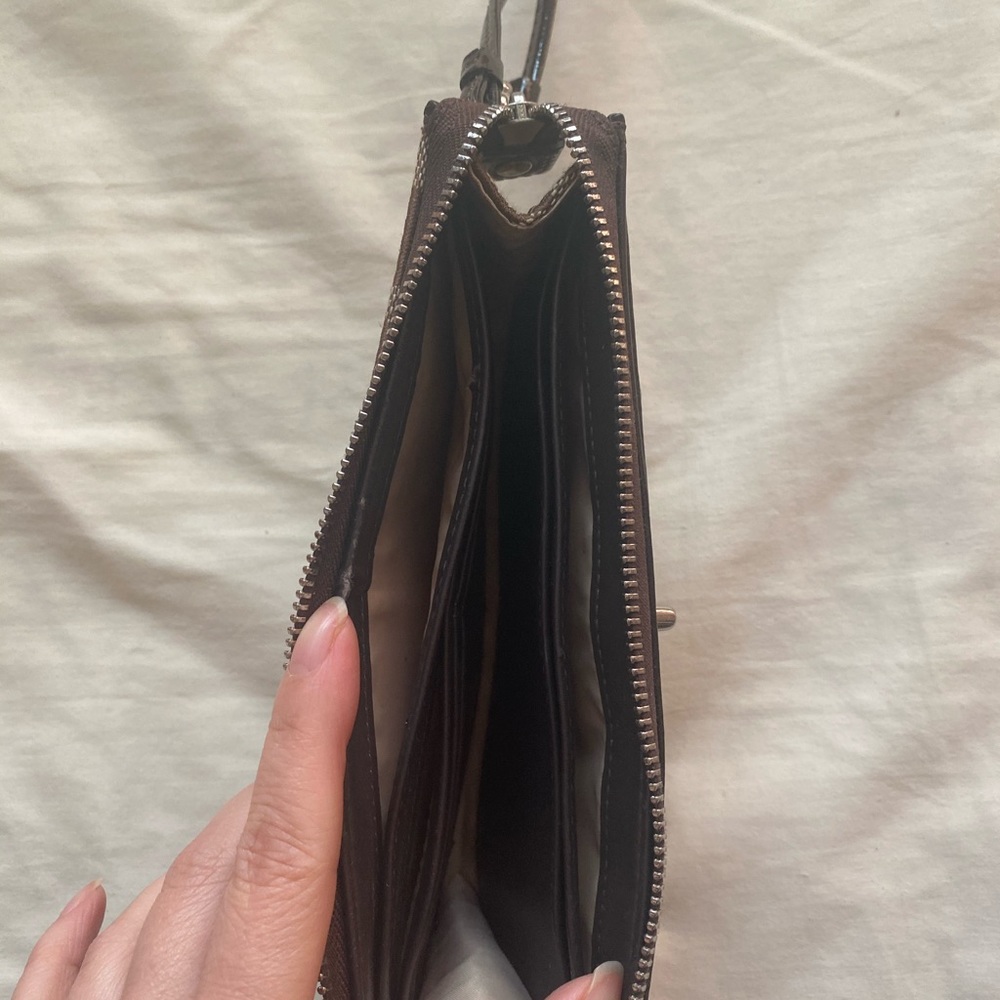 Coach wristlet - Picture 3 of 3